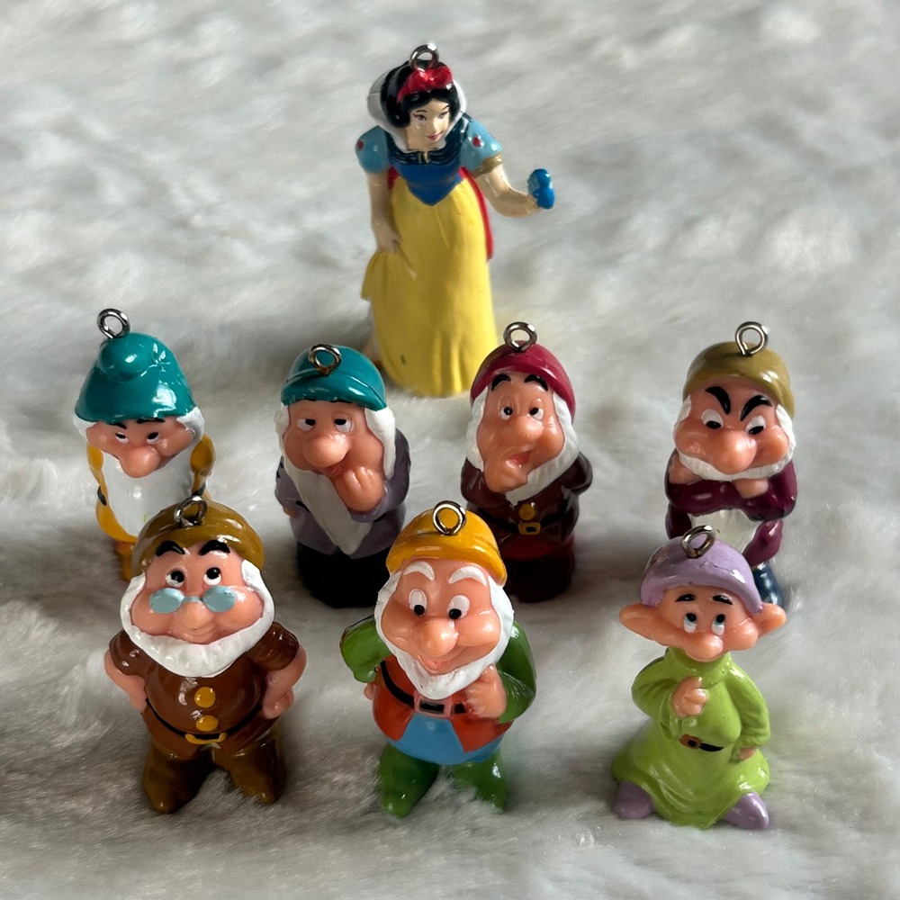 VTG Disney Snow White Seven Dwarfs Figure Set Christmas Ornaments